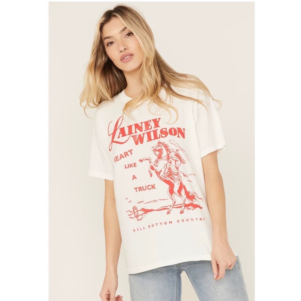 Daydreamer Lainey Wilson White Heart Like a Truck XS s/s tee shirt new NWT